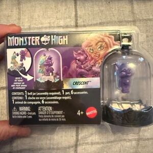 Monster High Crescent Purple Pet Figure